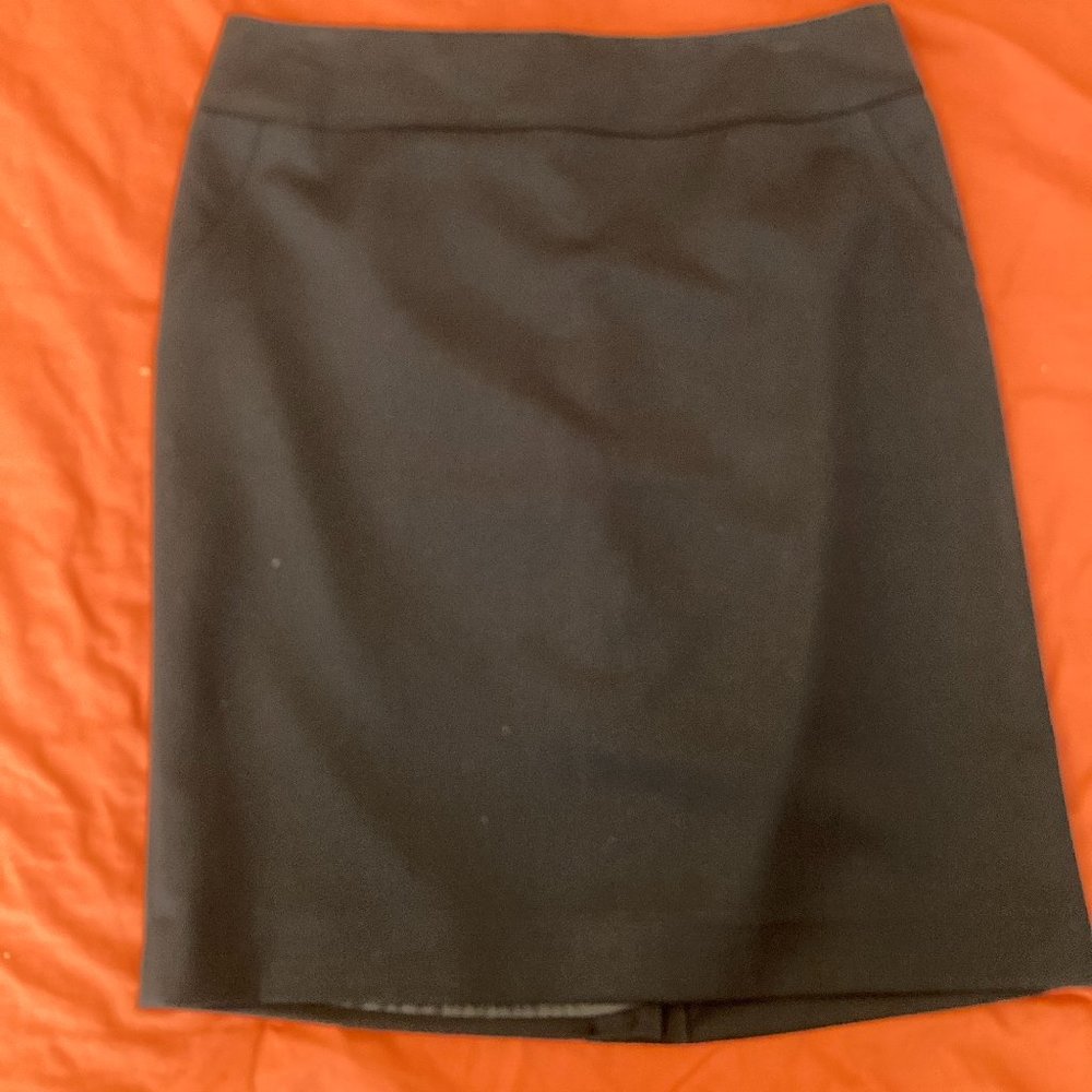 Navy Cleo Pencil Skirt Size 8 NWOT